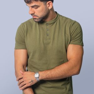 Remera con botones Verde