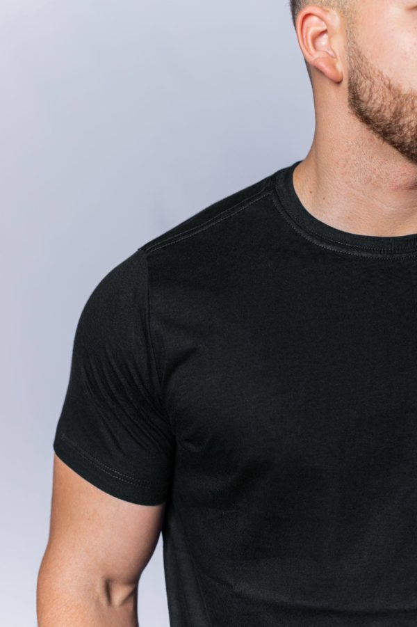 Remera básica negro